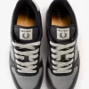 B300 Men’s Trainers