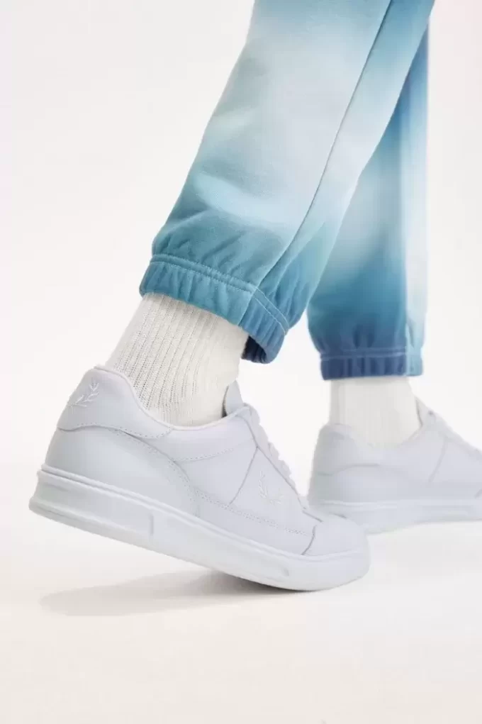 B440 Men’s Tennis Shoes