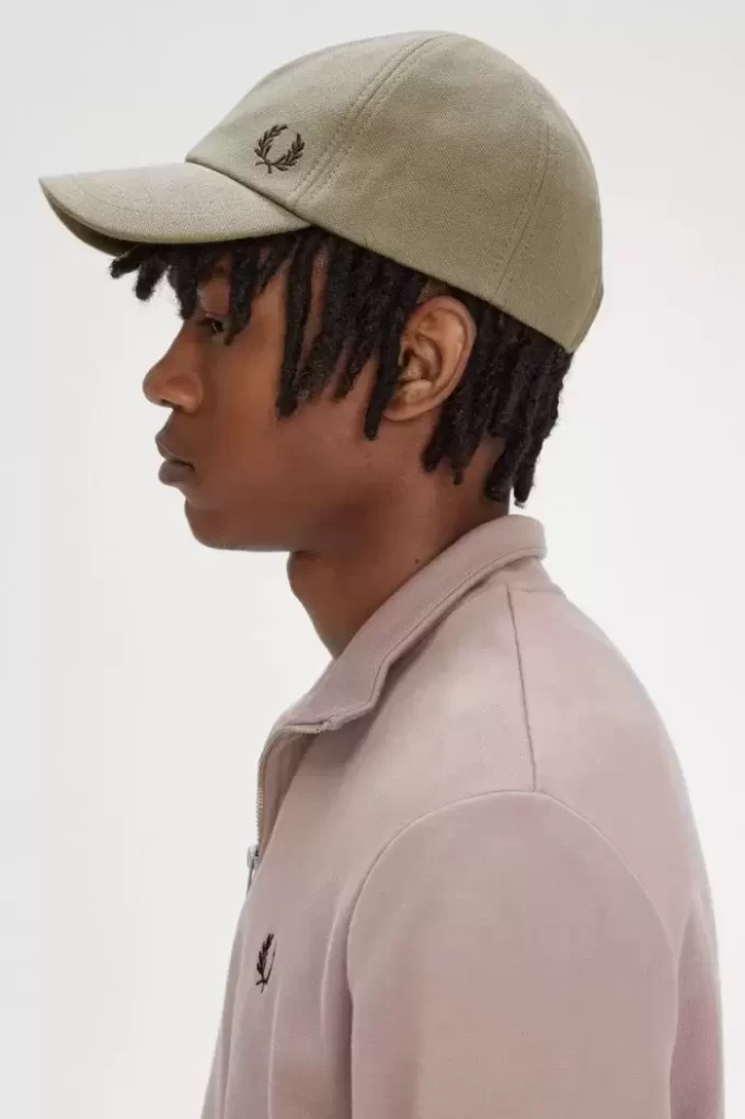 Classic Pique Men’s Caps