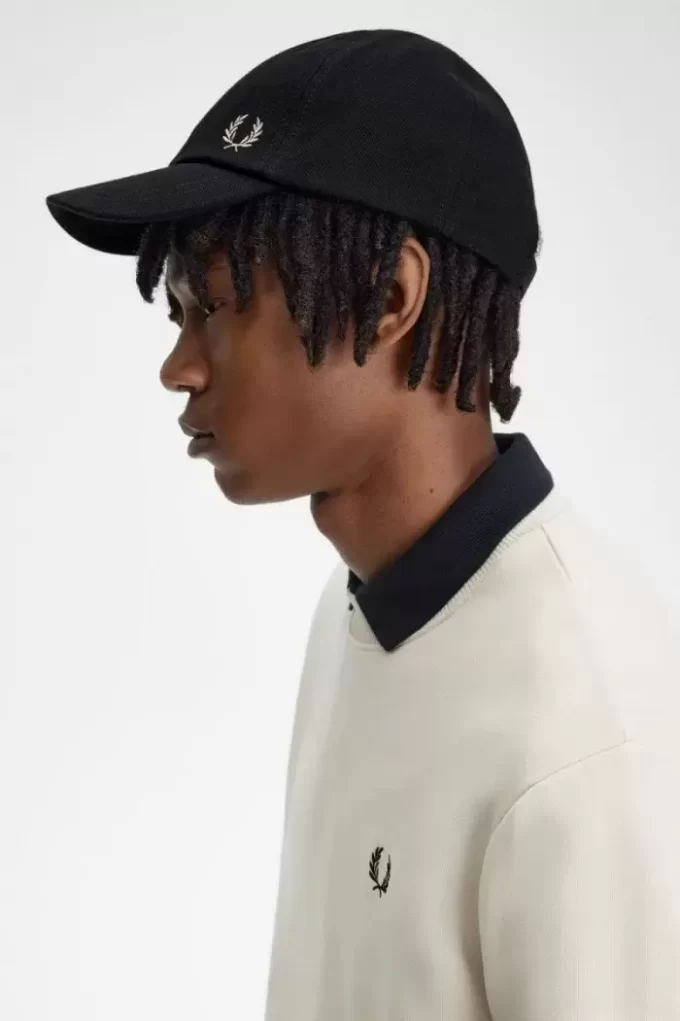 Classic Pique Men’s Caps