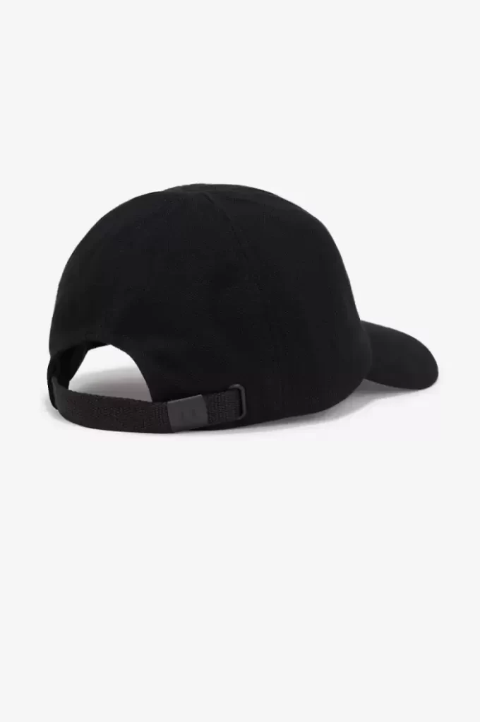 Classic Pique Men’s Caps