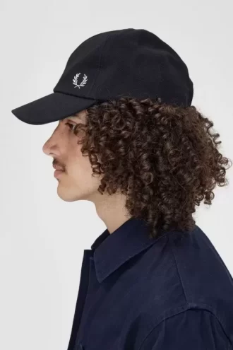 Classic Pique Men’s Caps
