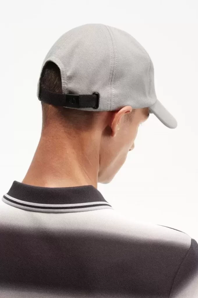 Classic Pique Men’s Caps