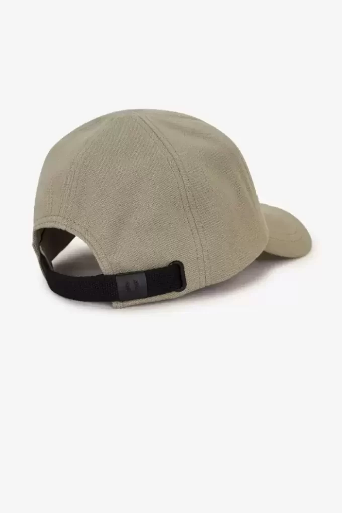 Classic Pique Men’s Caps