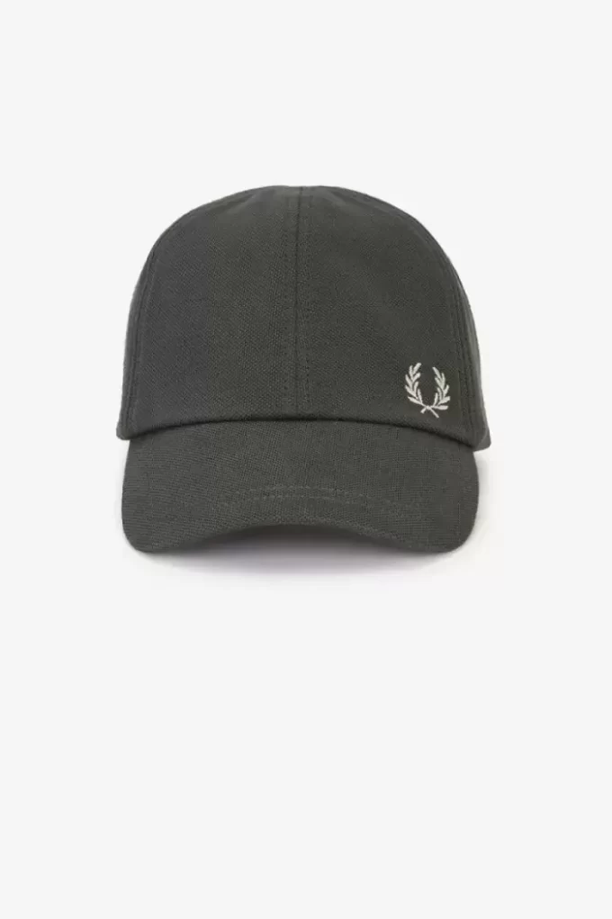 Classic Pique Men’s Caps