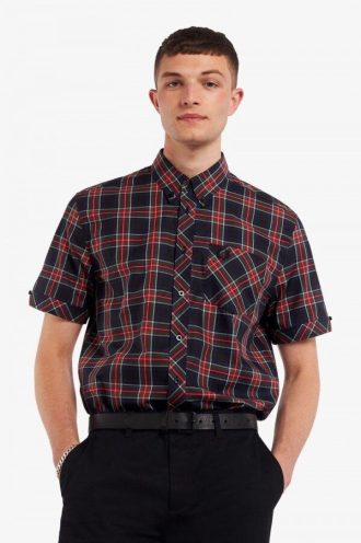 Fred Perry M3849 Shirts
