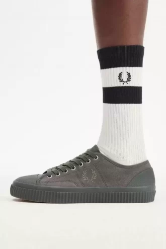 Low Hughes Women’s Plimsolls