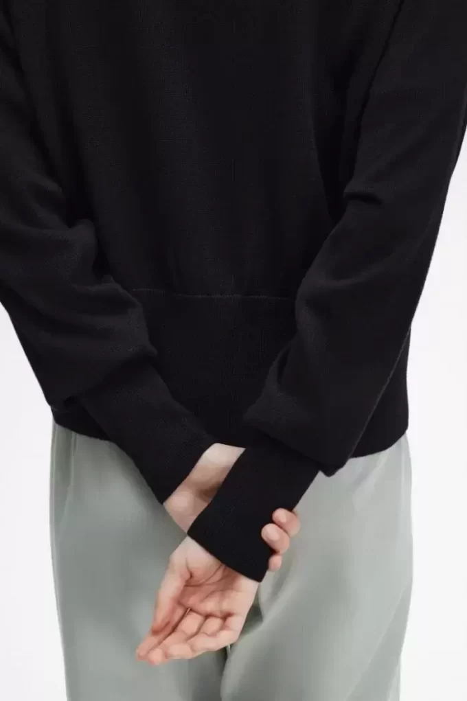 V-Neck Women’s Cardigan V-Neck Women’s Cardigan